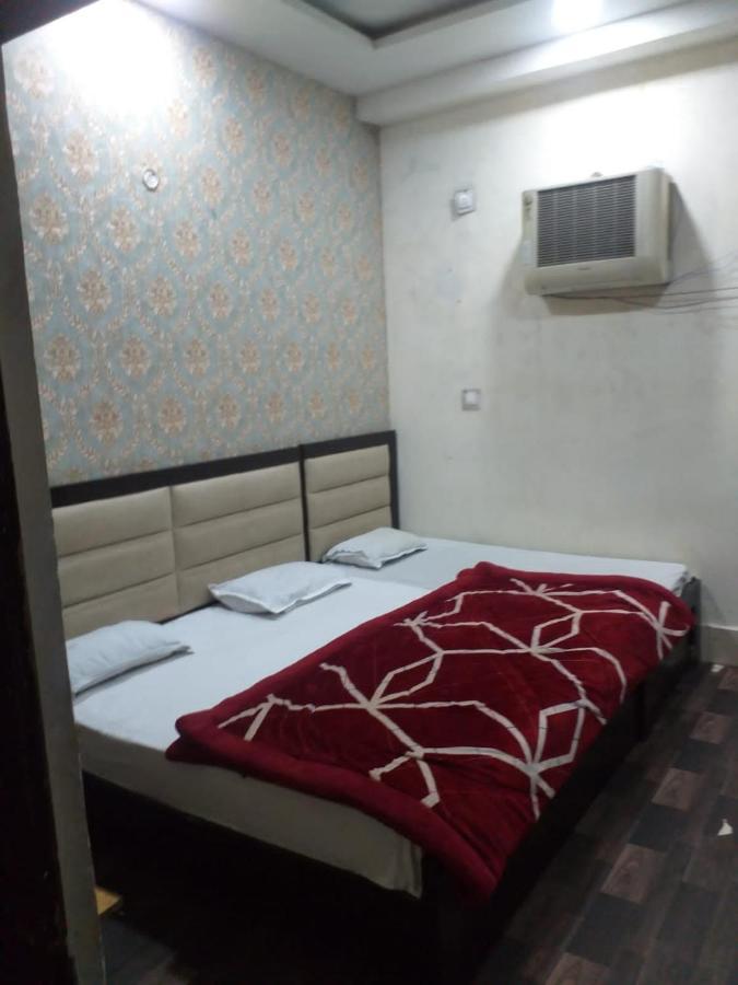 Abhiraj Guest House Mathura Exterior photo