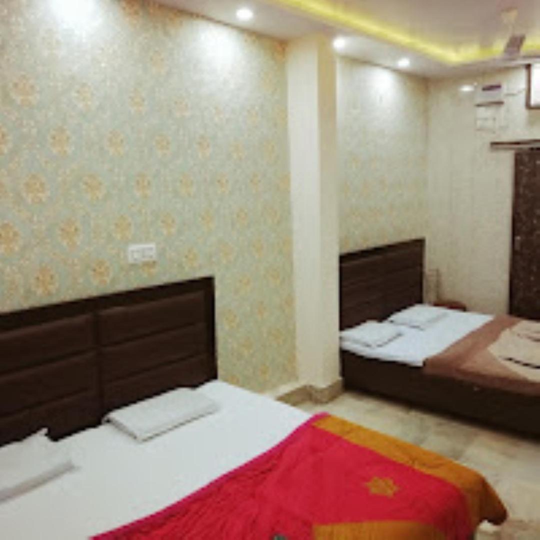 Abhiraj Guest House Mathura Exterior photo