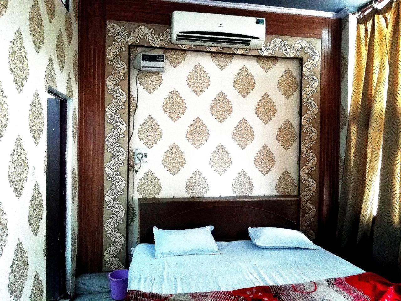 Abhiraj Guest House Mathura Exterior photo